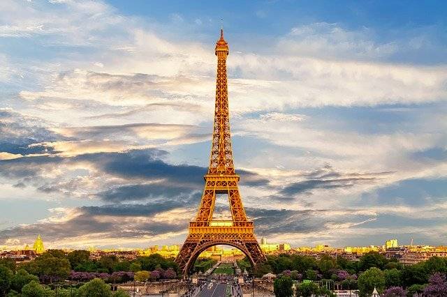 eiffel-tower-3349075_640